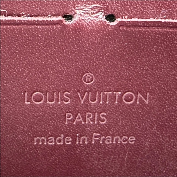 Louis Vuitton Rouge Fauvista Monogram Vernis Sarah Noeud Wallet EUC - Picture 9 of 9